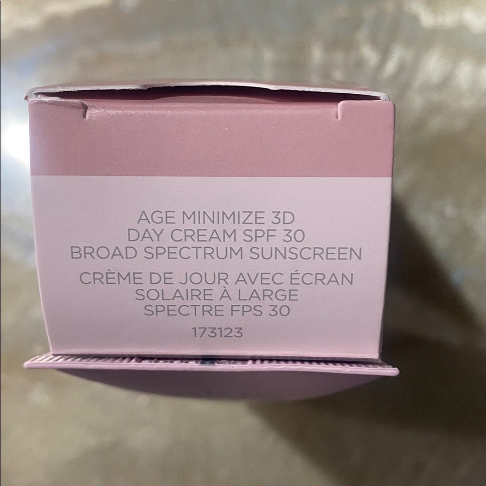 Mary Kay Day Cream for Normal to Dry Skin / New in Box (See Description) - Picture 3 of 4